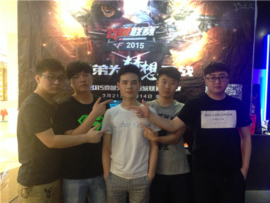 EF输了但仍然赢了！Baicai撕裂了 XANTARES 并且 TyLoo 翻盘赢得了加时赛，拿下了第一张图