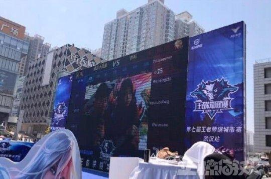 在赢得 Major 后更换阵容？