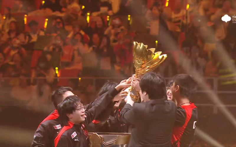 Faker遭遇耻辱对局，对手竟直接做手势嘲讽